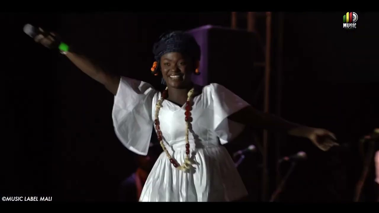 NIAKA SACKO-CONCERT FESTIVAL SUR LE NIGER 2024
