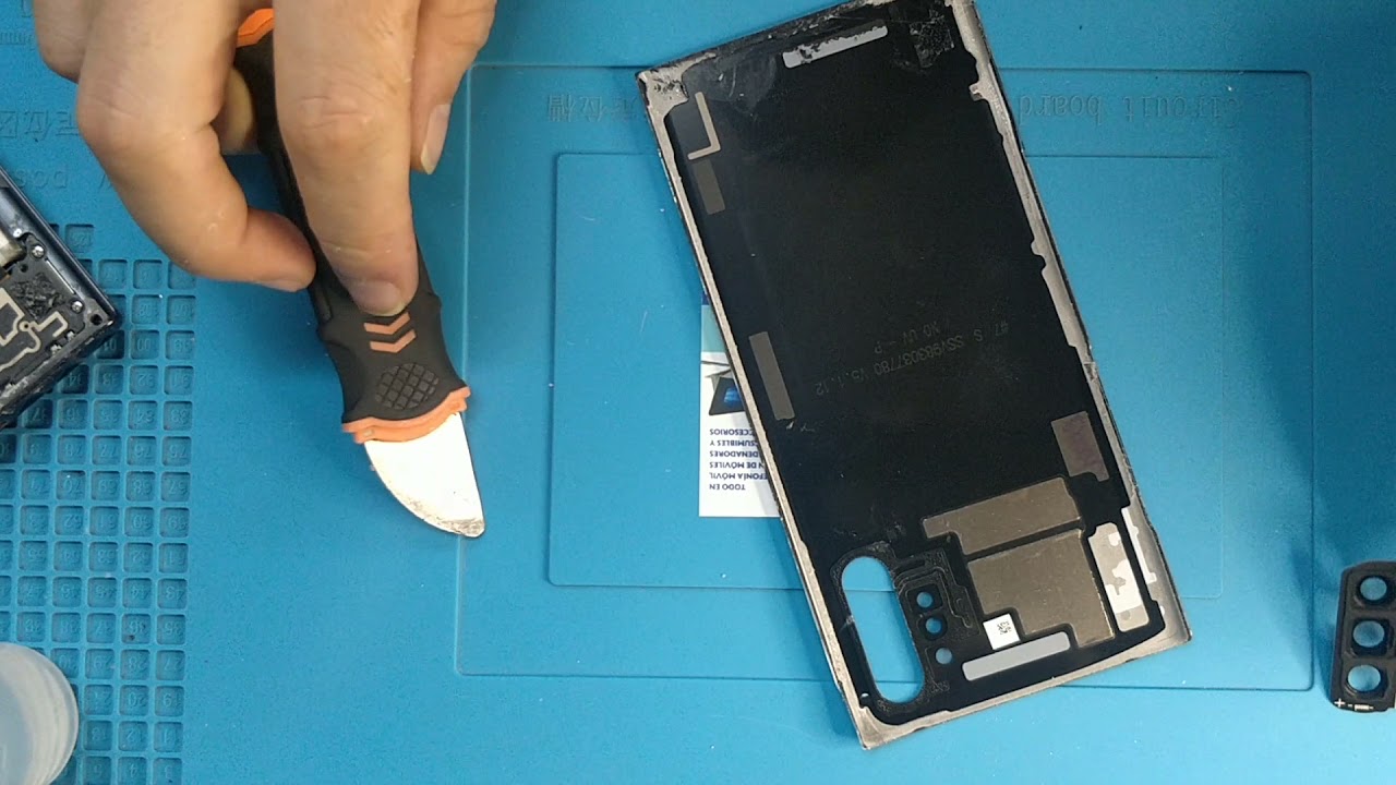 cómo cambiar tapa trasera Samsung note 10 plus