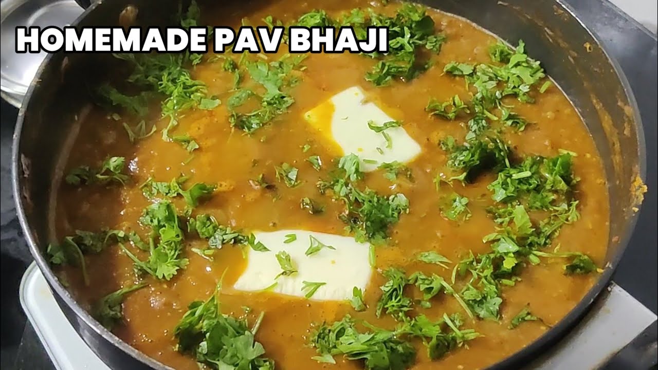 Street Style Pav Bhaji Recipe | Homemade Pav Bhaji (पाव भाजी)