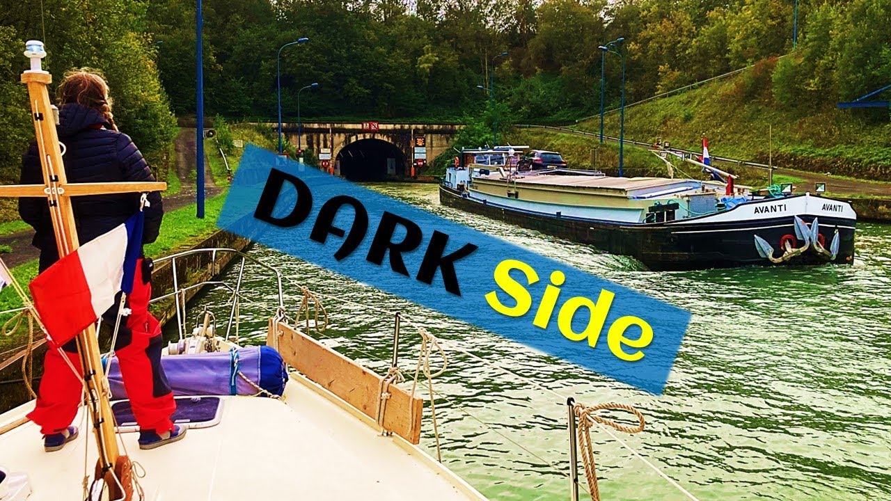 DEEPEST lock and LONGEST tunnel tested our teamwork. Sailing ANXIETY on a French Canal
