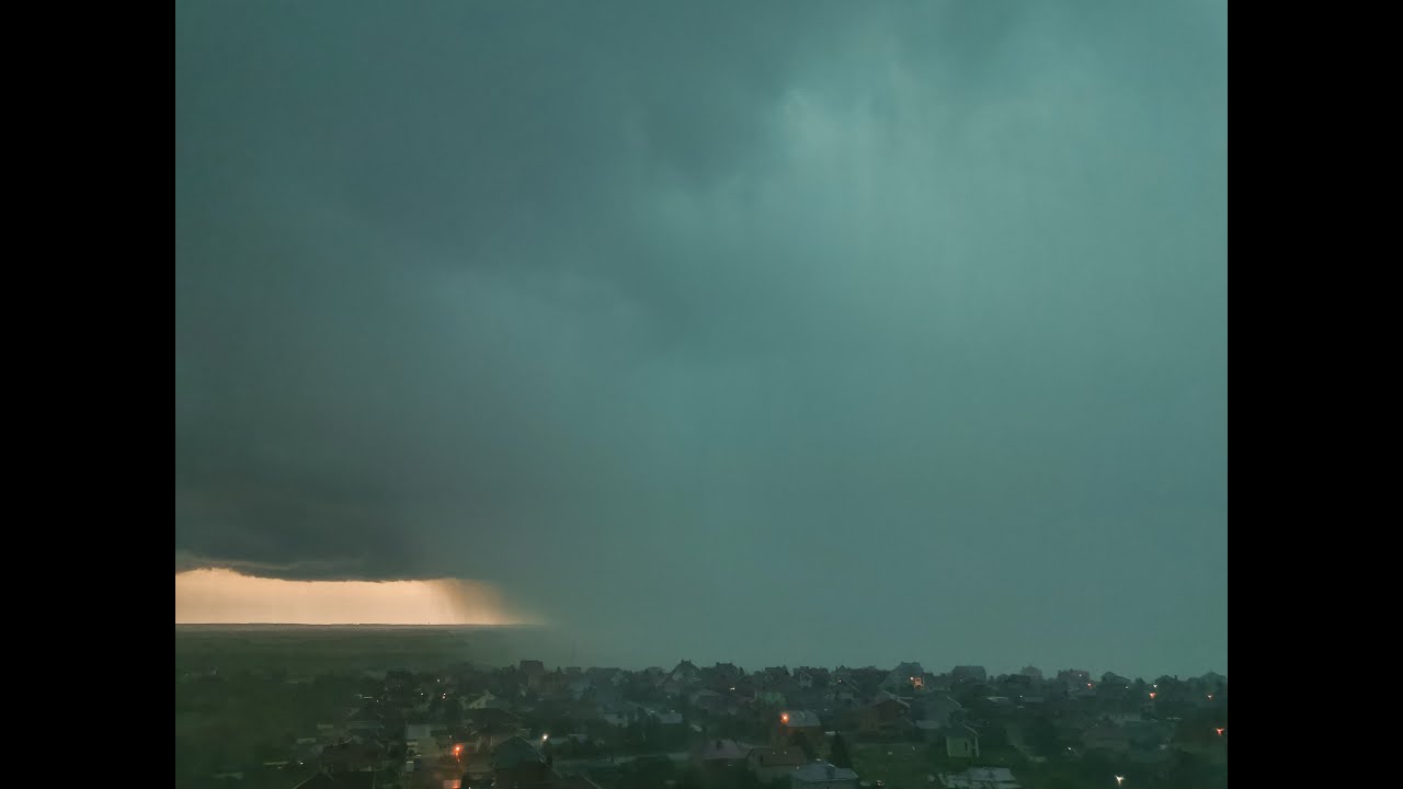 Сильнейшая гроза за многие годы в Рязани вечером 14 июля 2020. 2 часть - в эпицентре. 4К качество.