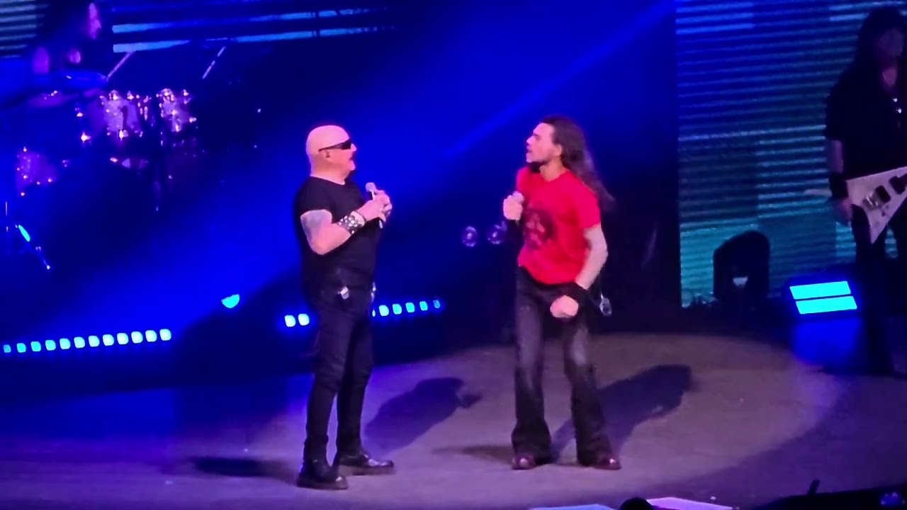 Angeles del Infiero - Al otro lado del  (Arena Monterrey)