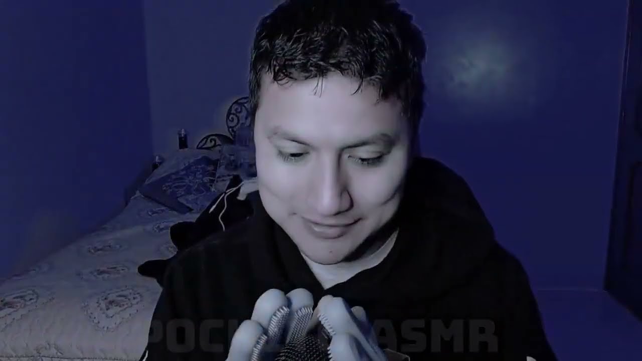 ASMR   Sonidos Cosquillosos Tocando el Microfono muy Suavecito   ASMR ESPONJAS