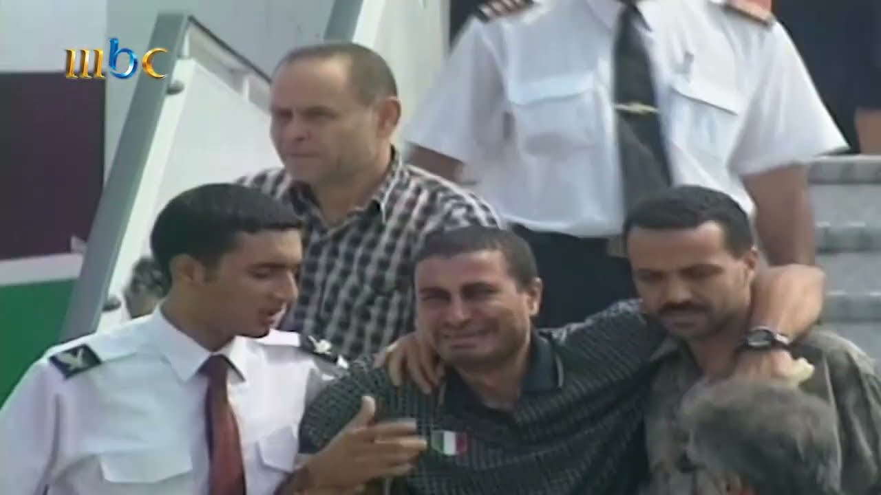 عام 2000| وسط حزن الأهالي وإجراءات مشددة..وصول جثامين المصريين ضحايا حادث طائرة الخليج بمطار القاهرة
