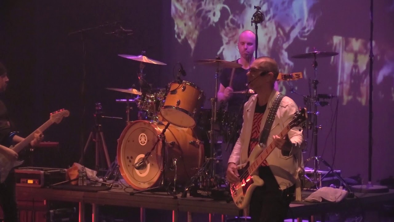 Magnificent // U2be - The Belgian U2 Experience