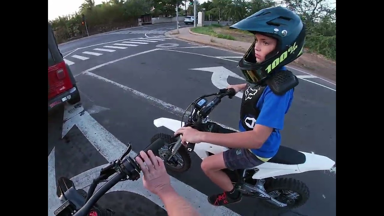 I ALMOST LOOPED MY TALARIA X3… #talaria #electricdirtbike #wheelies #surron #dirtbikecrash 