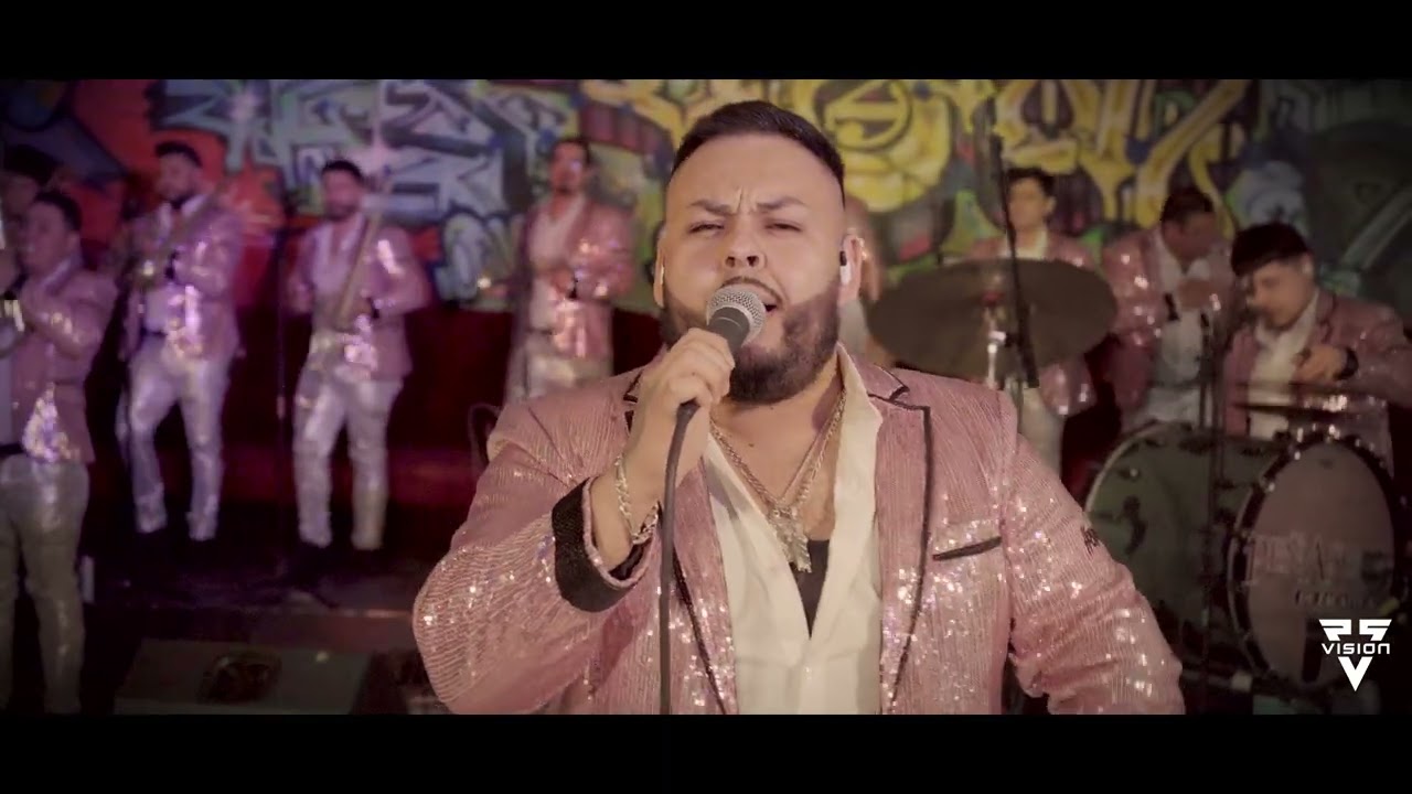 Dueño de Ti - Banda Peñasco de Zacatecas (Live) Vision 55