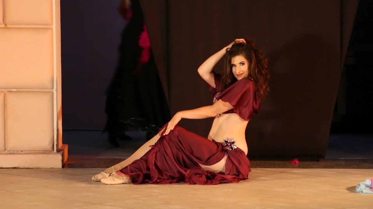 Badriyah - bellydance mejansé and drum solo 2019