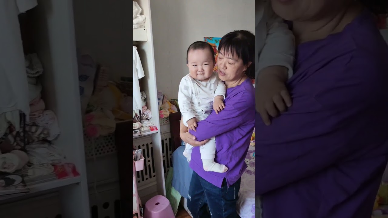 八个多月的安安，会清楚的叫妈妈！可给小刀乐迷糊了！