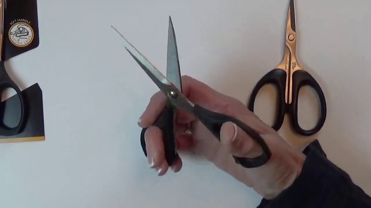 What Makes a Good Paper Scissor