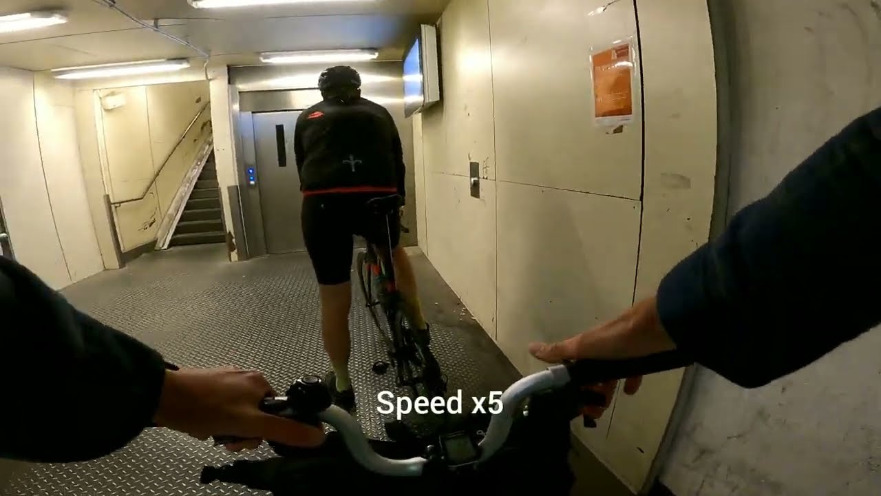 Kennedytunnel ped/bike path in Antwerp