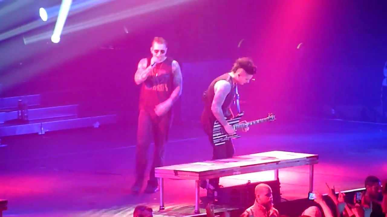 Avenged Sevenfold - Afterlife, Live @ Hovet 2013