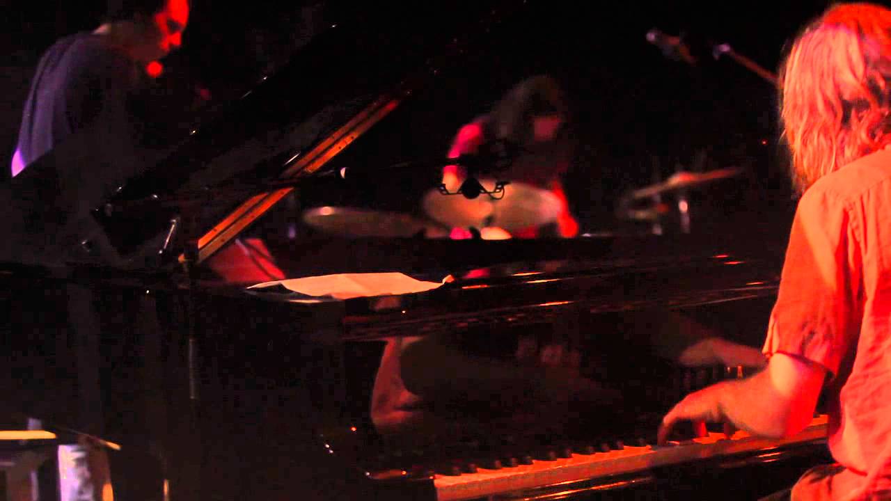 Sweet Repose Threat - De Beren Gieren Live at Handelsbeurs 3 October 2013