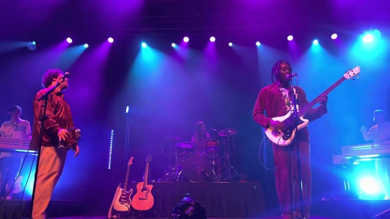 metronomy &ndash; the light [live @ house of blues. boston. 5.3.23]