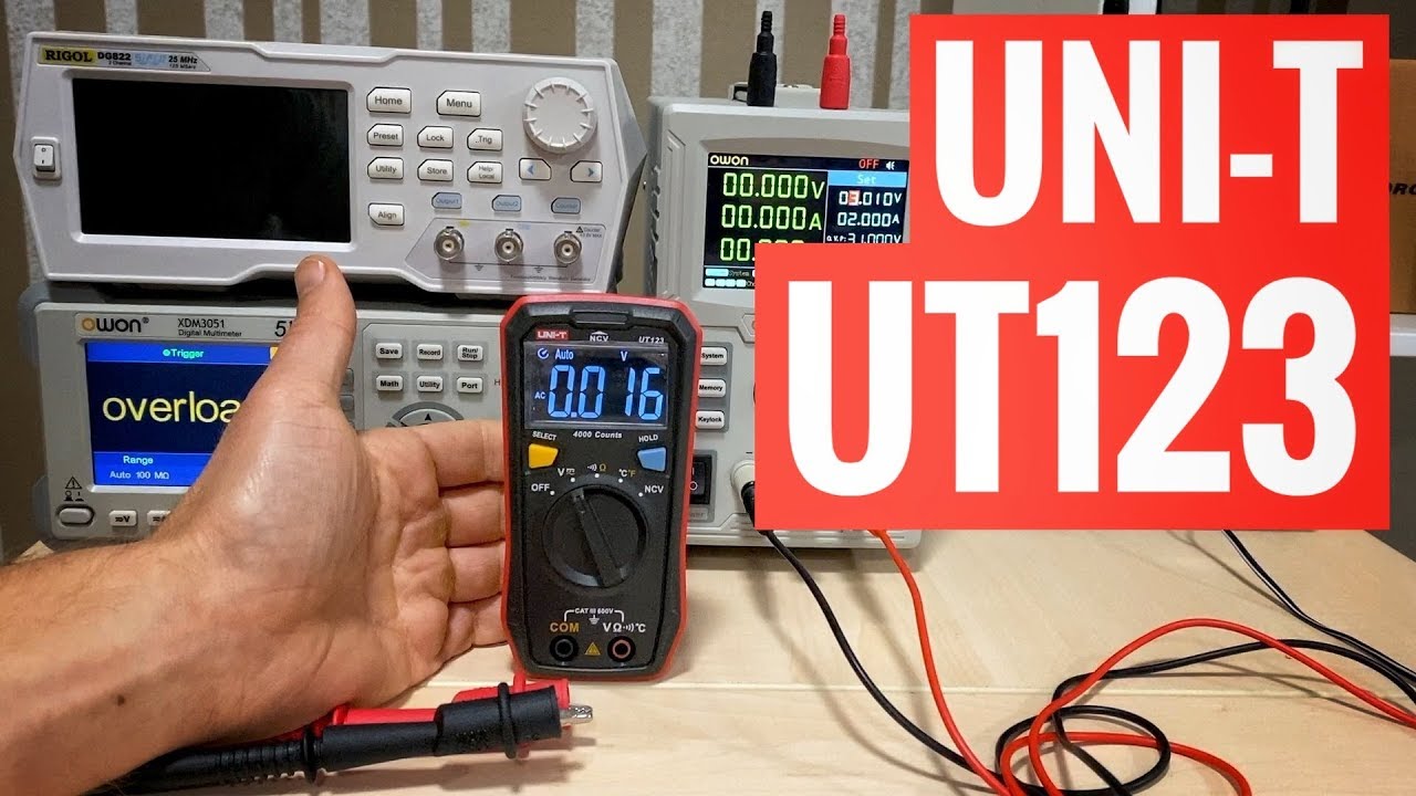 Компактный мультиметр UNI-T UT123 с инверсионным дисплеем