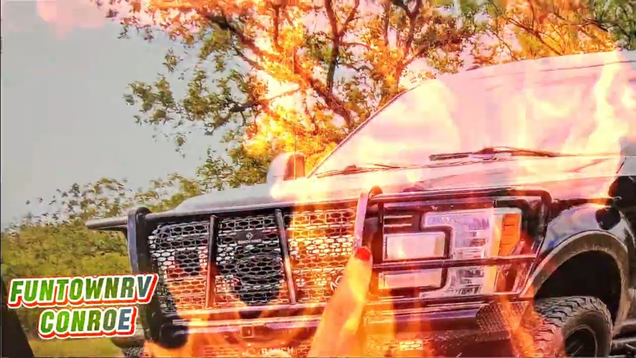 💥A TRAVEL TRAILER THAT FEELS LIKE A 5TH WHEEL!!💥 2026 Lacrosse!!