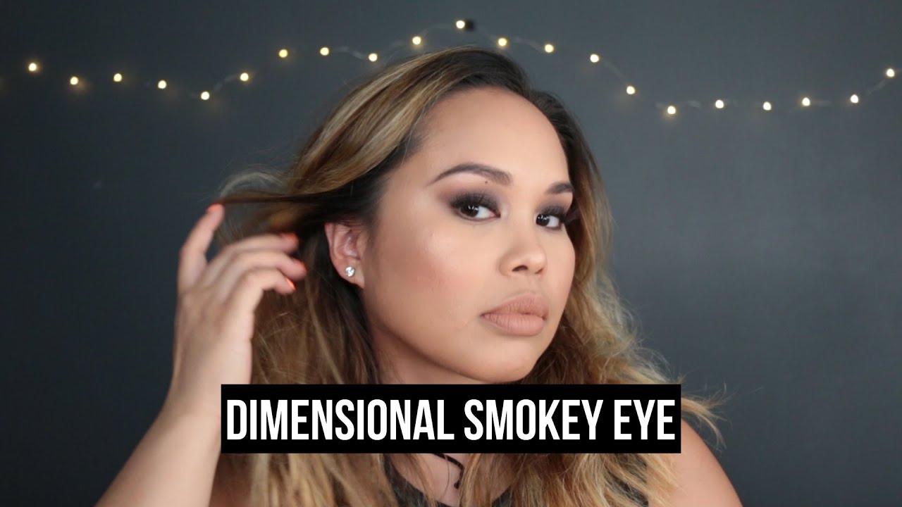 Dimensional Smokey Eye