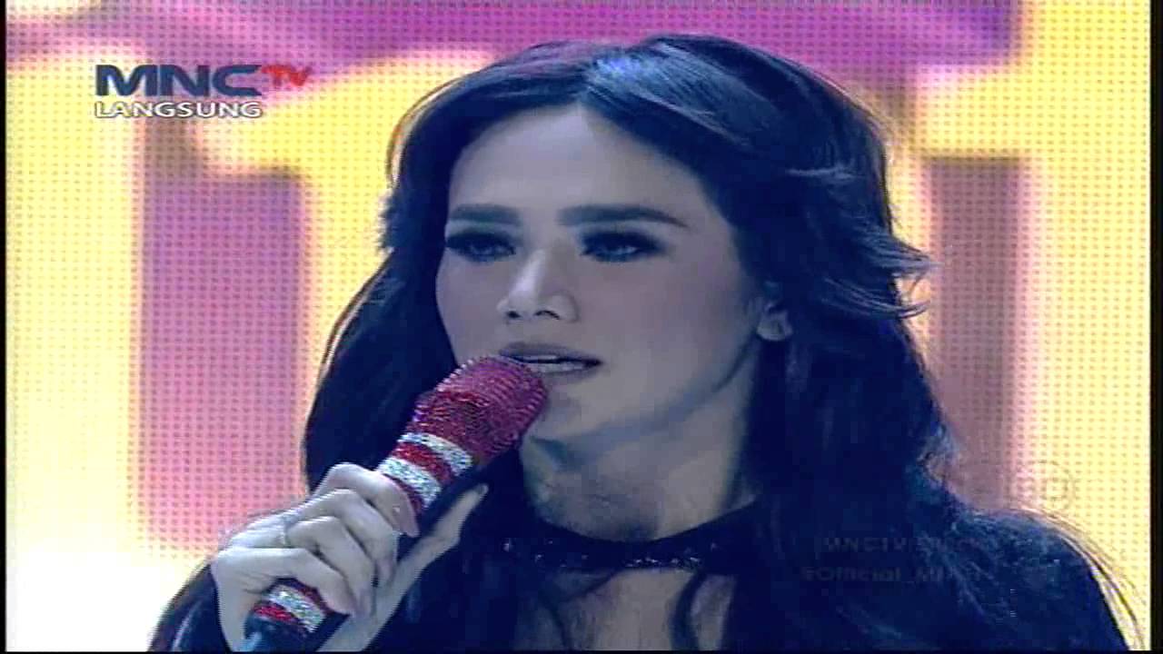 Masa Kecil Mulan Jameela Yang Pendiam dan Sekarang Mirip Lady Gaga - Kemilau Sang Bintang