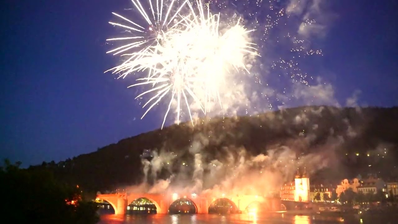 Heidelberger Schlossbeleuchtungen/Heidelberg Castle illumination fireworks