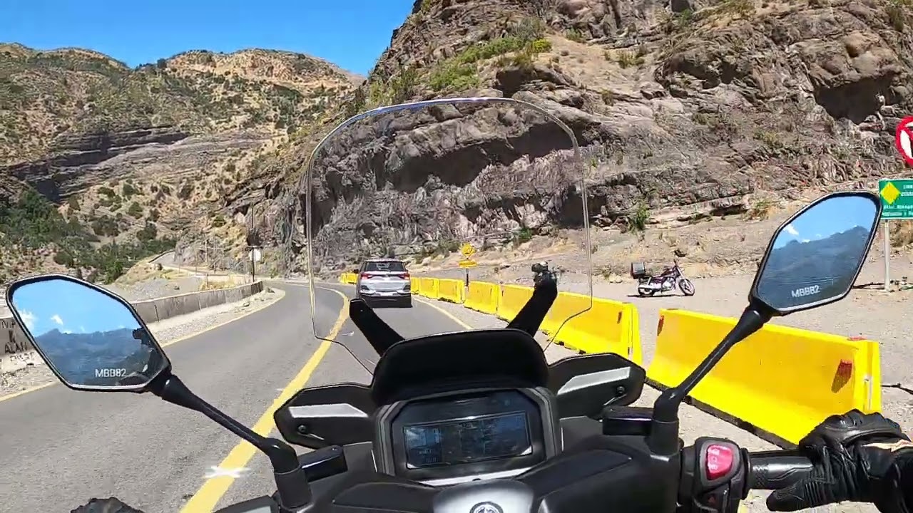 Paseando en el Cajon del maipo, yamaha xmax 300