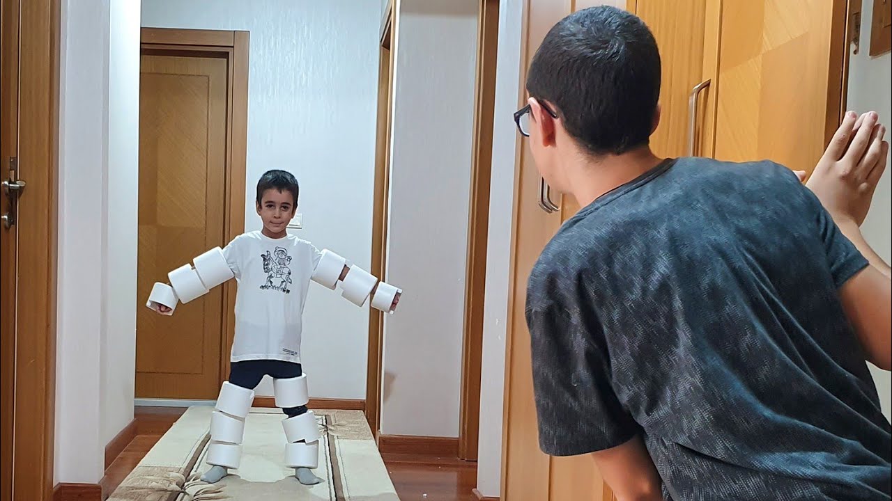Berat Köpük Adam Oldu. Foam Child Fun Kids Video