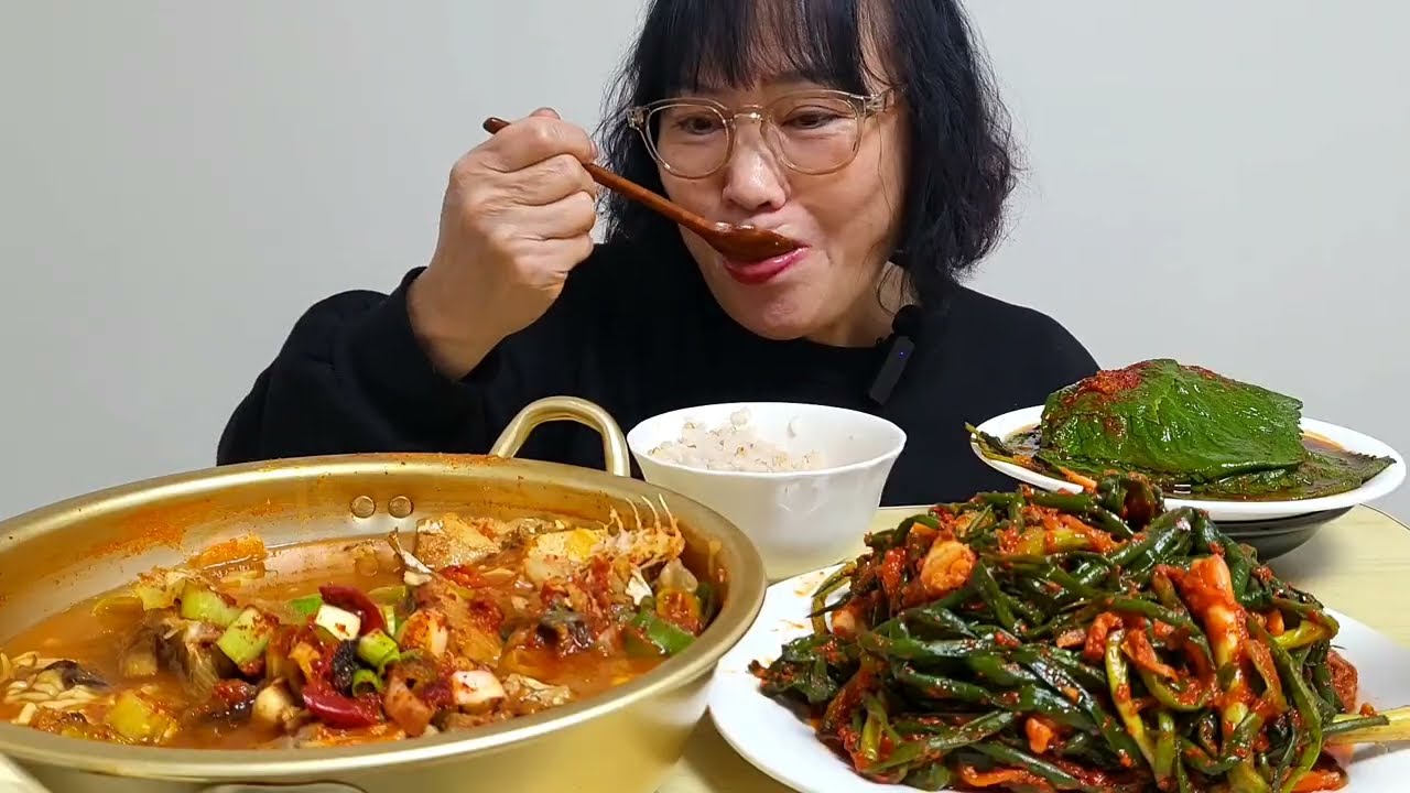 동태찌게 파김치 깻잎김치 [집밥먹방]🌶🥬🥘