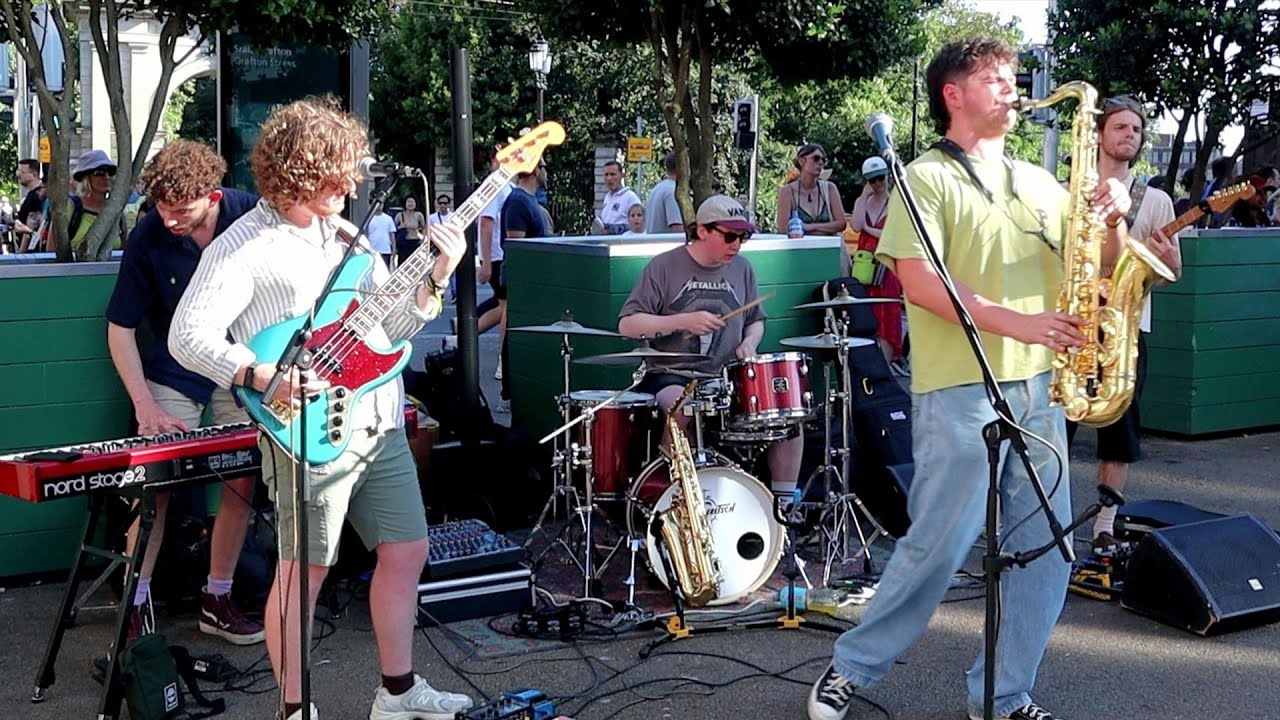 Amazing Belfast Band (Anna's Number) take Grafton Street by Storm!