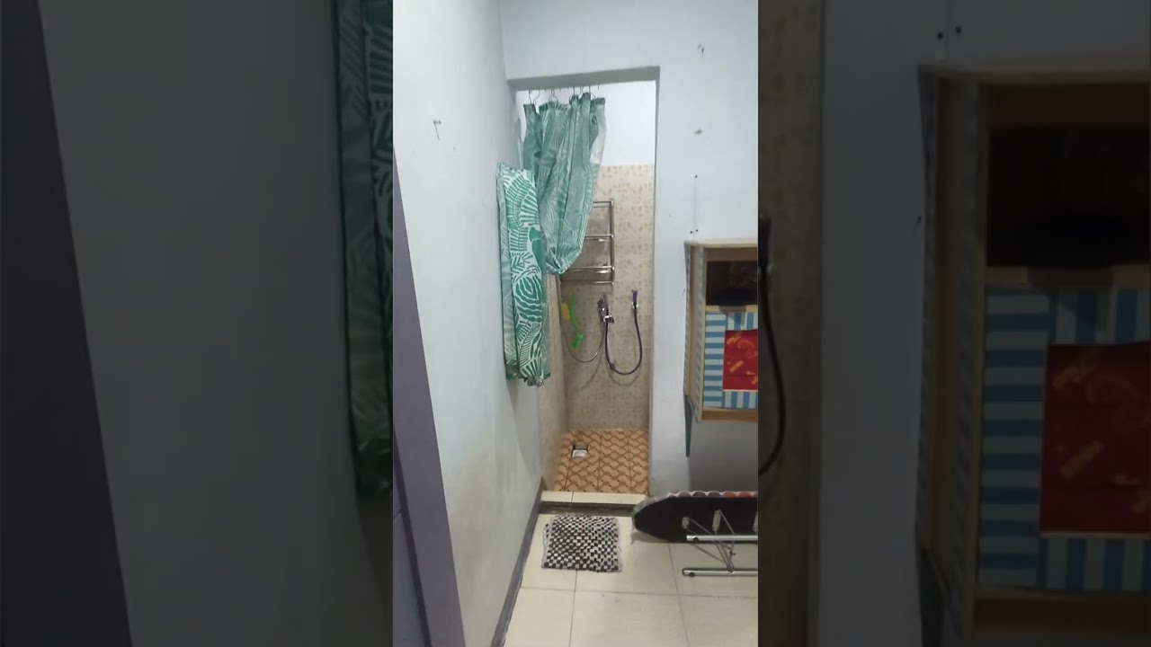 Masih Beberes Barang2 Yang Masih tertinggal Di Rumah, Sebelum Rumah Di Renov