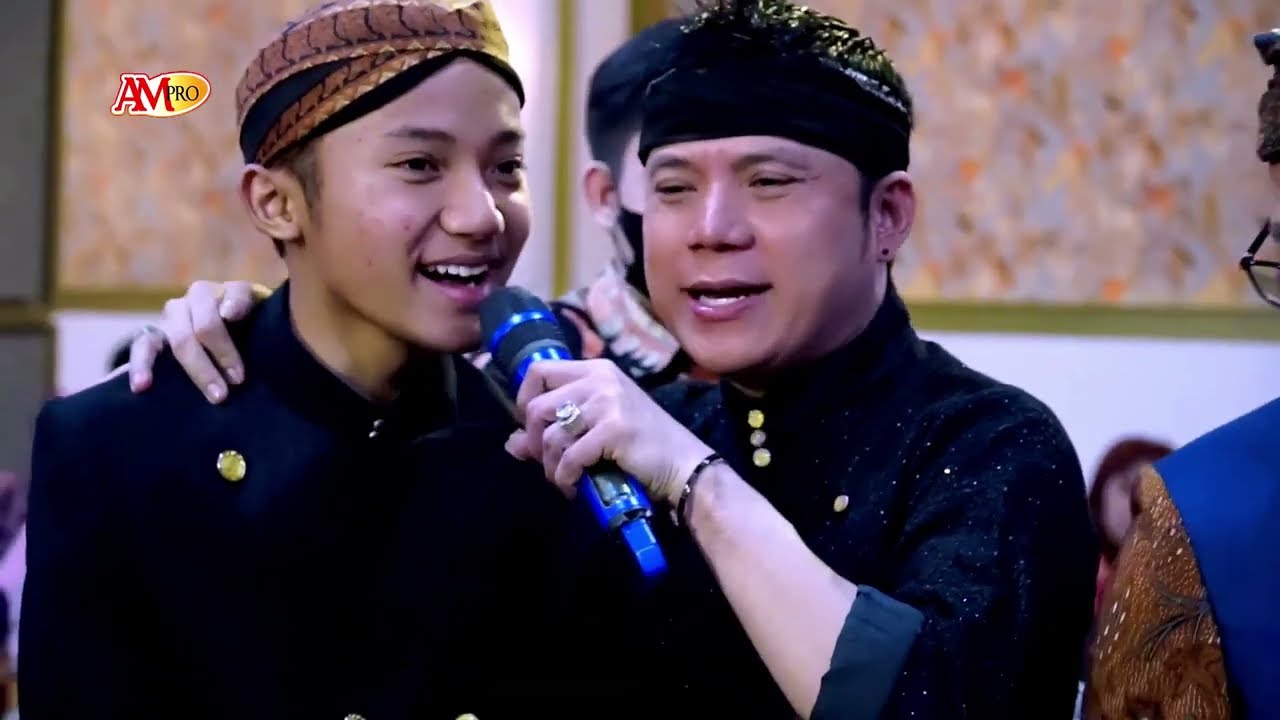 OJO DIBANDINGKE DIMAS TEDJO FT ALI BINTANG PANTURA CAMPURSARI NEW CAHYO MUDHO LIVE HOTEL ICON BOGOR