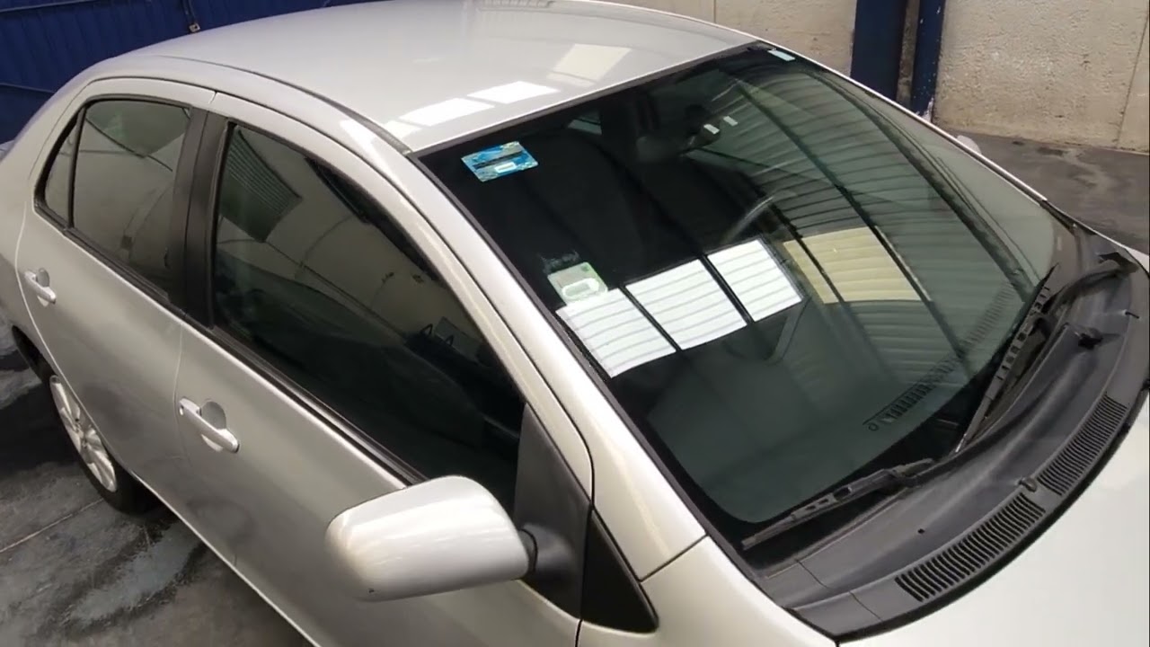 TOYOTA YARIS PREMIUM 2016