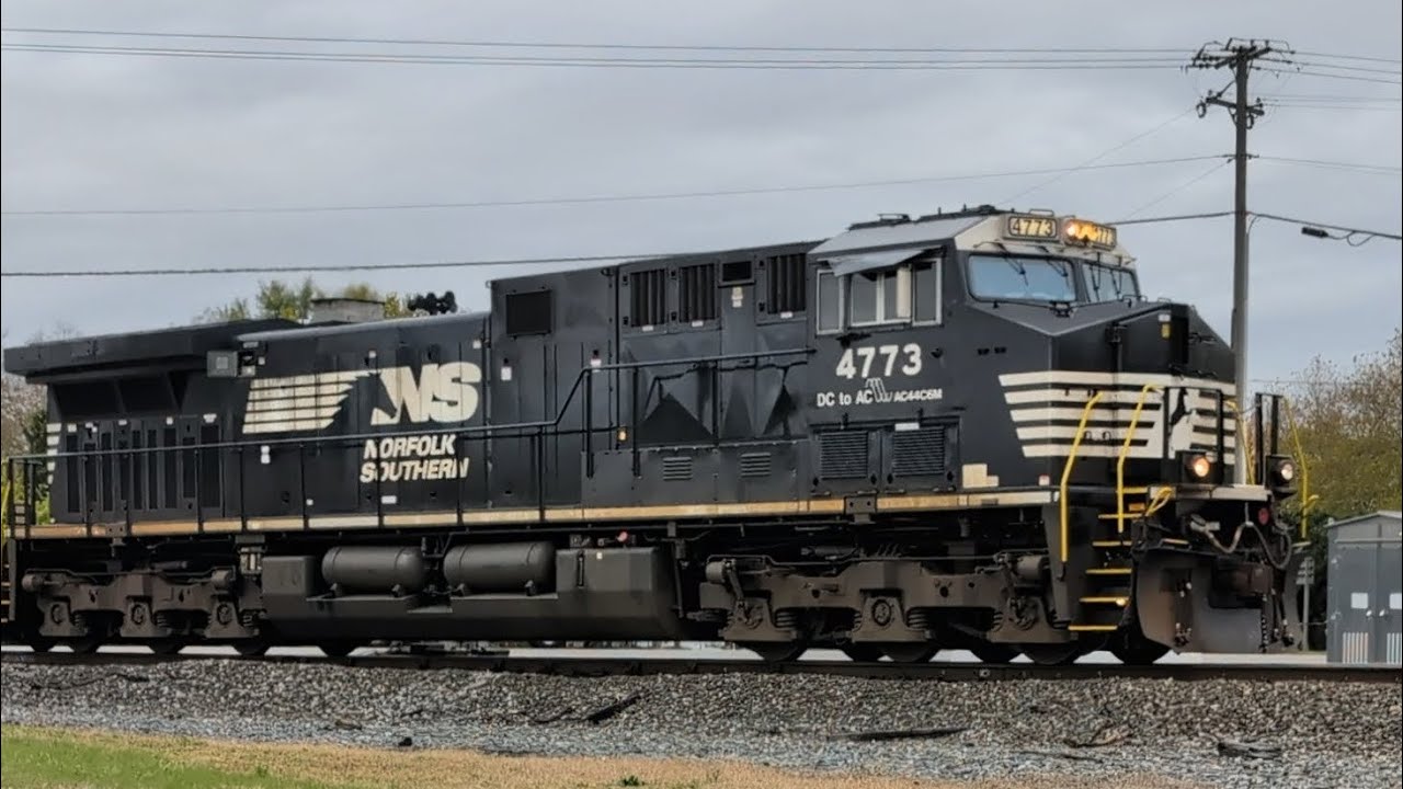 Norfolk Southern 278  EB Dayton District CP 190 Enon, Ohio 11-2-2025