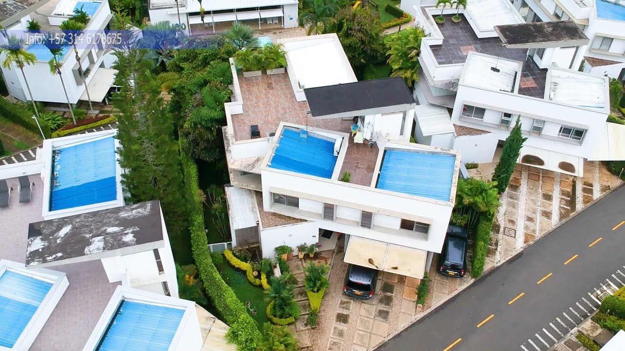 Hermosa casa en venta en Ciudad Jardín, Cali, Valle del Cauca.