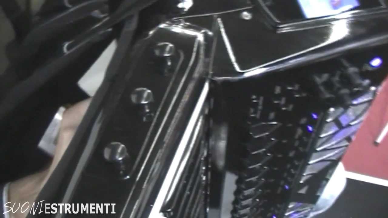 Musikmesse 2013 - Roland FR-8x: la presentazione a cura di Claudio Marini