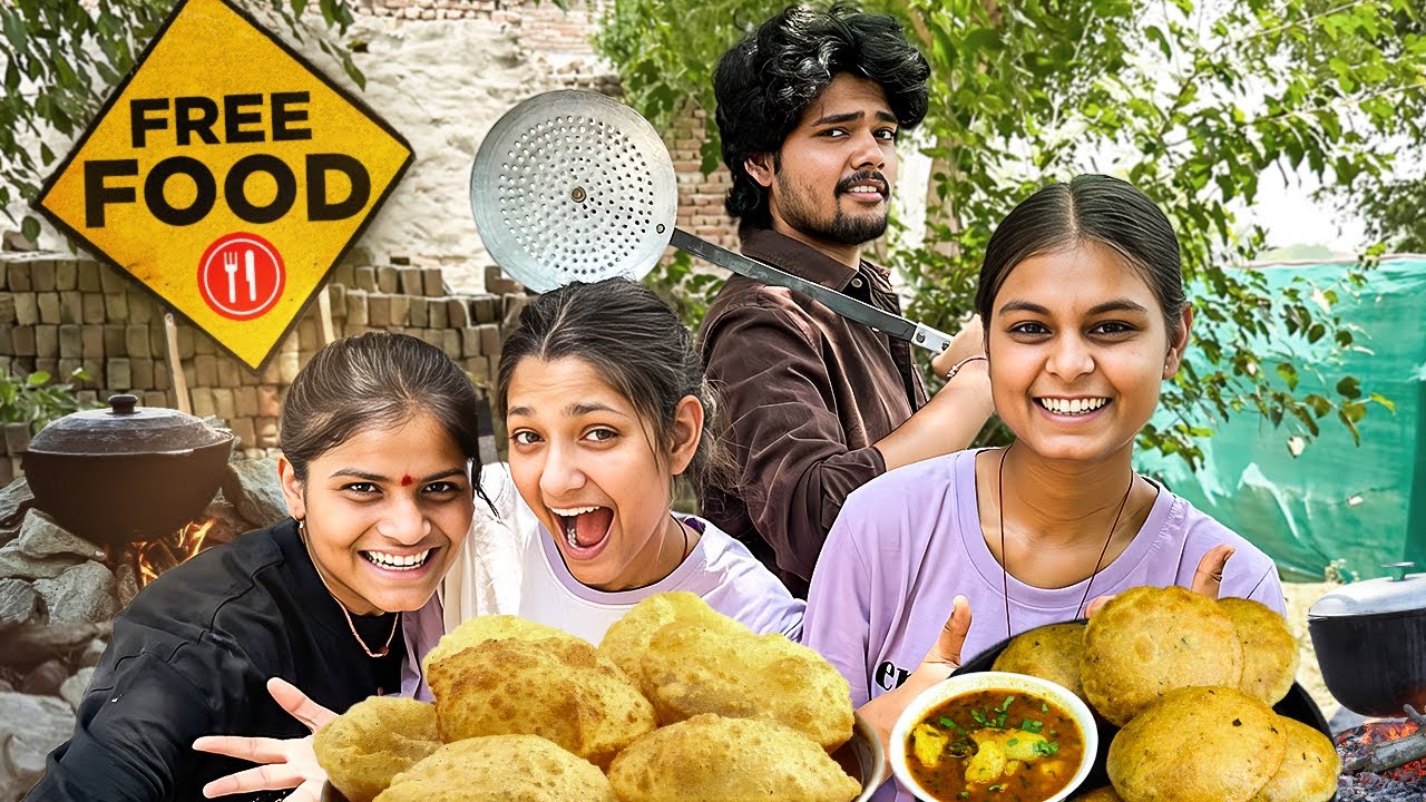 Distributing Puri Sabzi to needy people ❤️ | The Helping Roamers