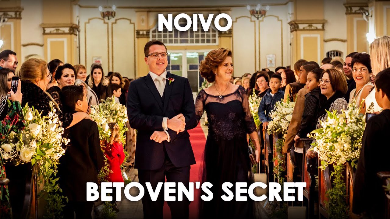 Entrada do noivo com m&uacute;sica instrumental | Secrets - OneRepublic | Banda Saxsom