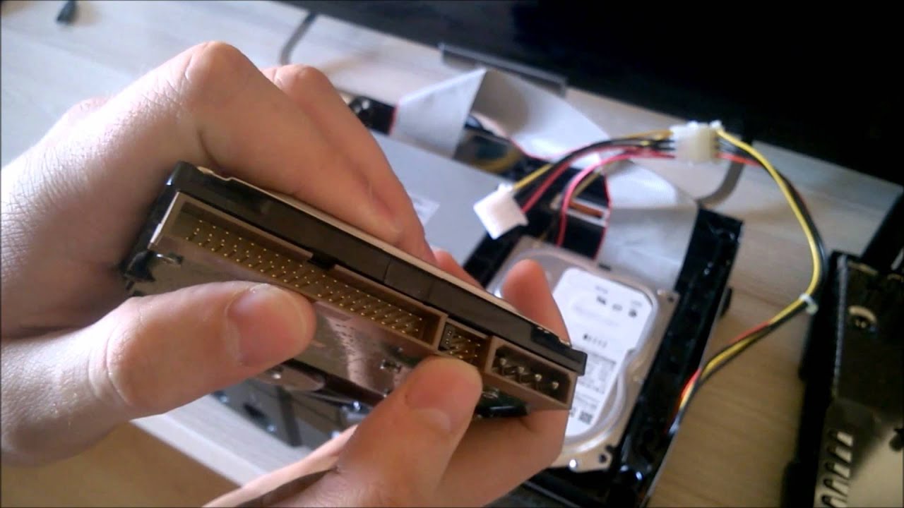 Original Xbox Tricks - Part 4 - Hard Drive Upgrade