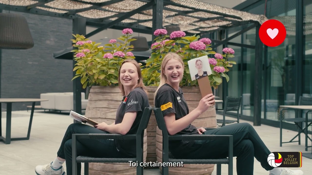 You Or Me? Britt Rampelberg & Manon Stragier
