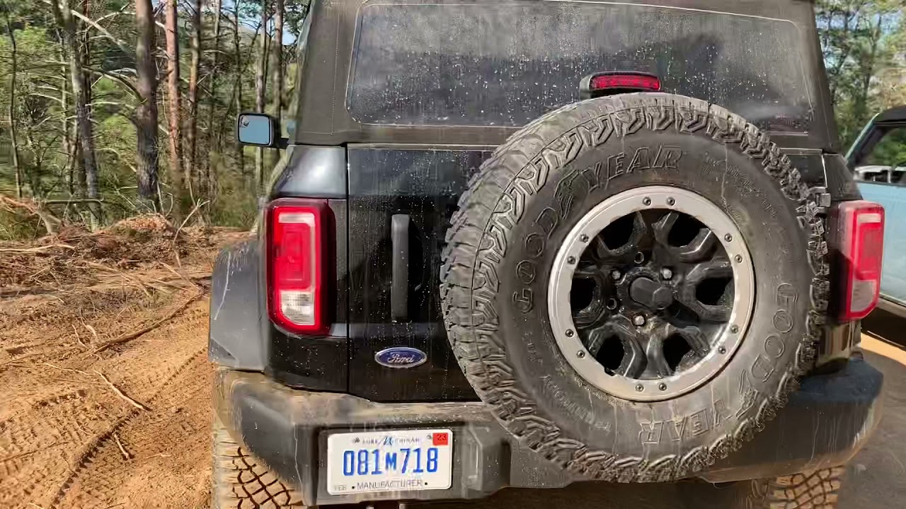 2021 Ford base Bronco hitting the trails in Townsend, Tennessee at Super cel east