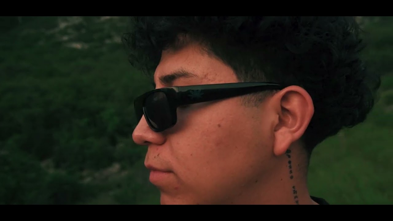 Estilo Urbano - "Pluma de Oro" (Official Video)