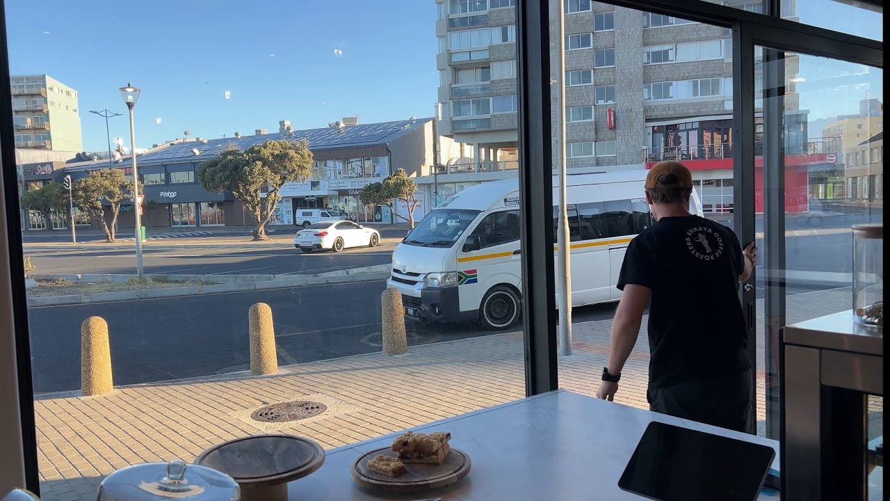 Day in the Life of a Café Owner, Busy December Weekend at the Roastery | Cape Town