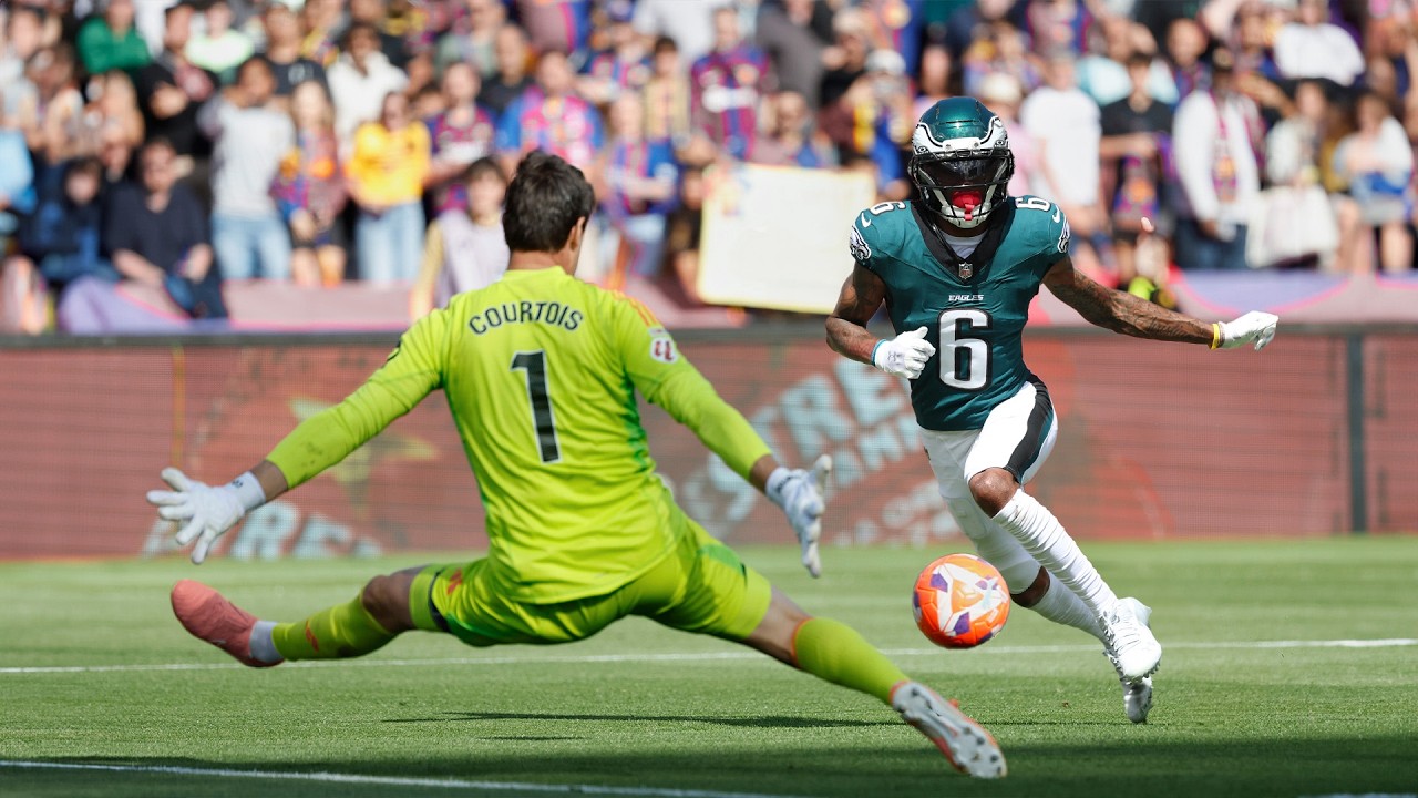 Super Bowl Champion vs. Real Madrid star in epic skills challenge 🏈⚽️
