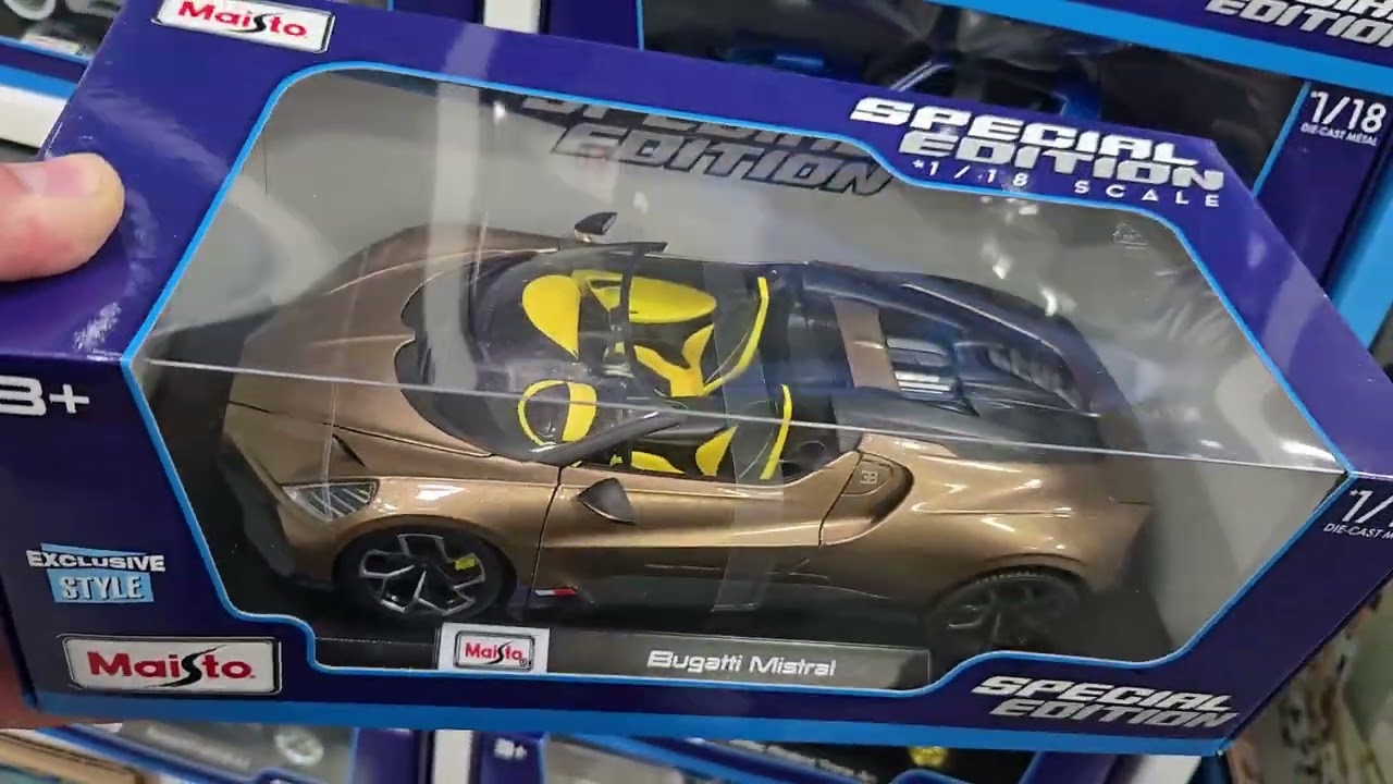 Showcase: 1/18 Scale Maisto Cars At Sam's Club With A 2025 Summer Mix