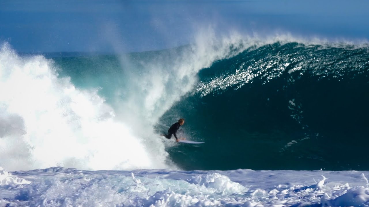 One EPIC Day in Western Australia - Big Waves, Dolphins and Barrels