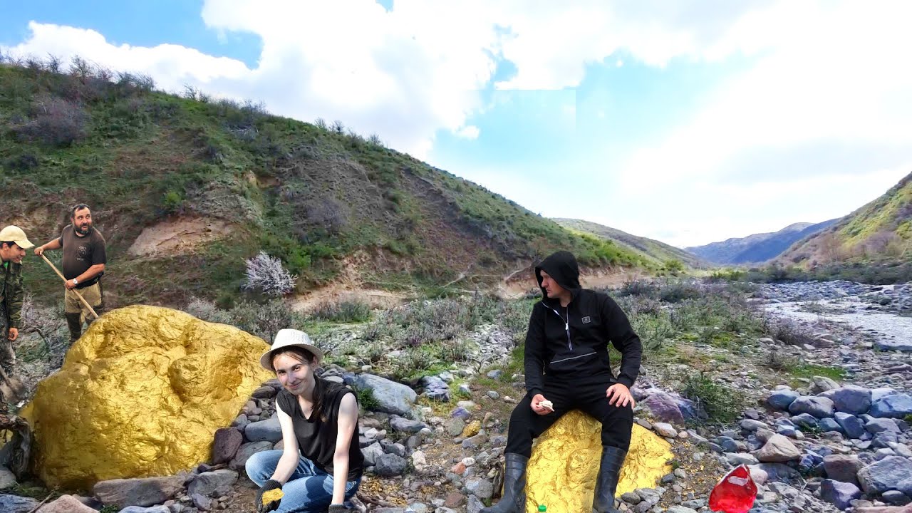 Today Sensational Finds; Mega - Giant Nugget Gold weighing several tons, and Rubies!