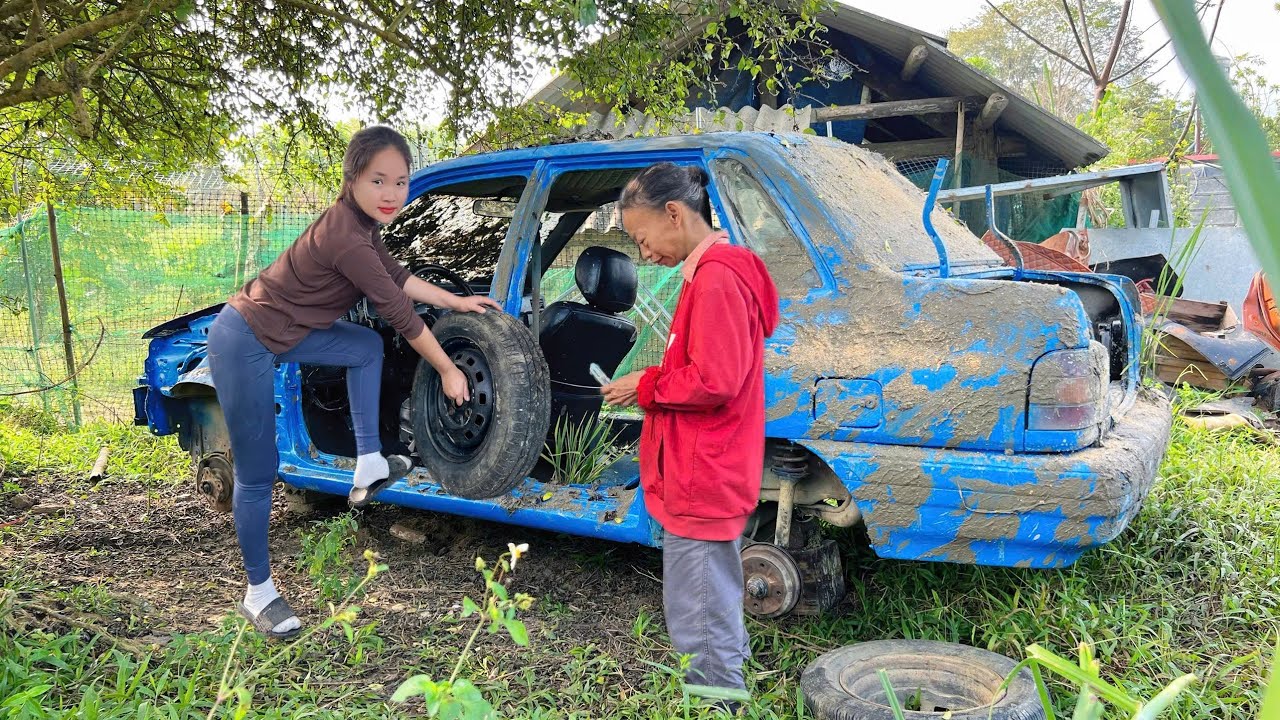 The genius girl successfully repaired her neighbor's severely damaged car.