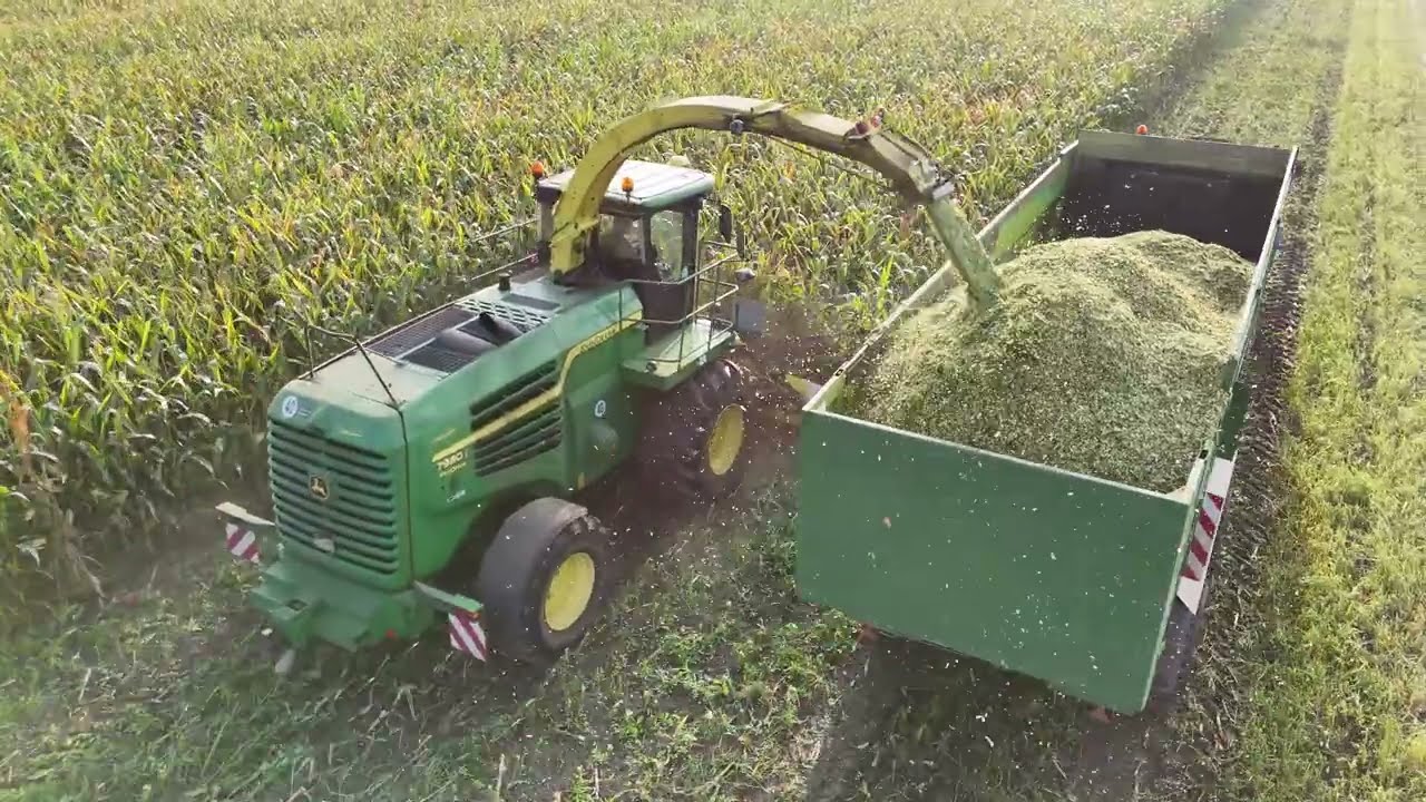 Mais häckseln im Oderbruch Teil 1 John Deere 7980i + Deutz Flotte zum Abfahren und auf dem Silo