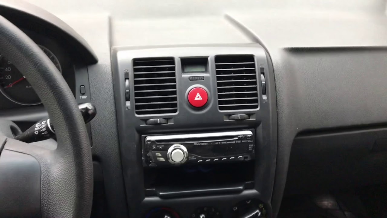 Как снять центральную консоль на Hyundai Getz рестайлинг