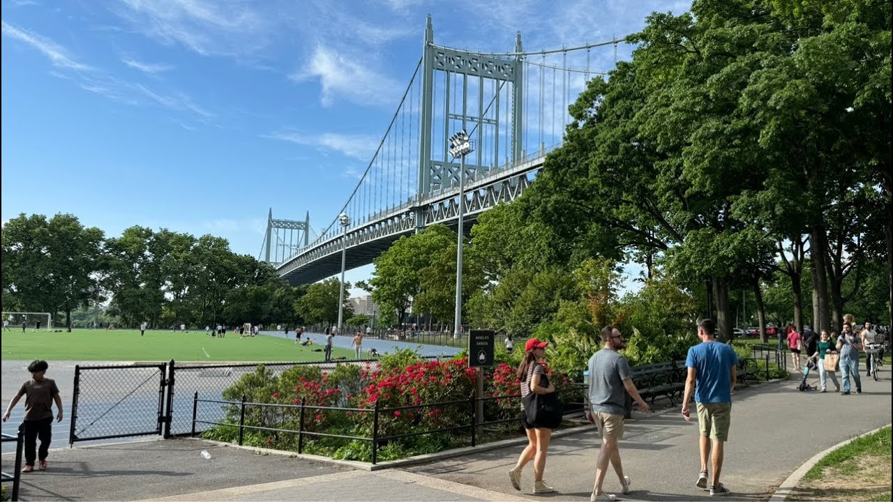 NYC LIVE Walk: Astoria Park to QueensBridge via 21st Street on Memorial Day Weekend