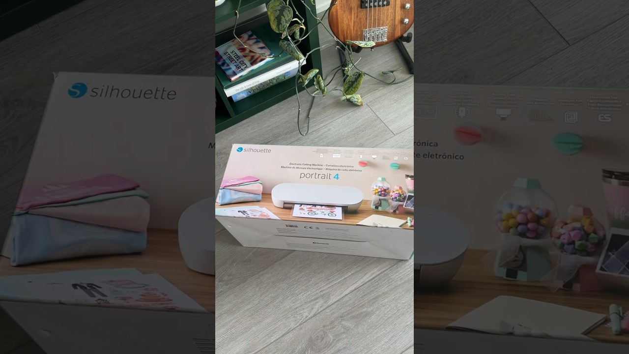 We&rsquo;ve upgraded 🤩 Unboxing the Silhouette Portrait 4!