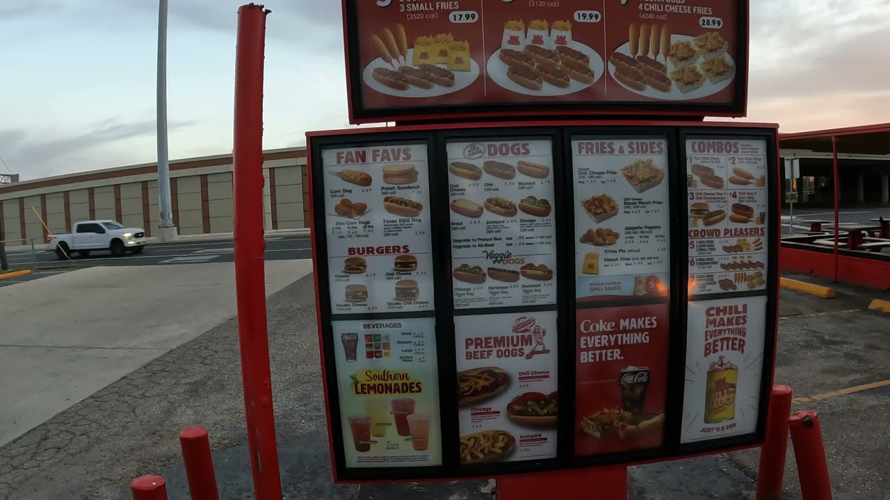Wienerschnizel Drive Thru, Chicago Dog, 3555 S Padre Island Dr, Corpus Christi, Texas, 14 Feb 2024
